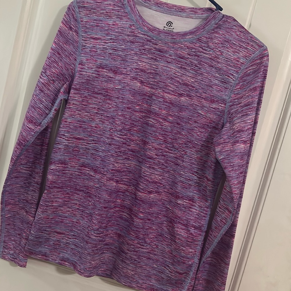 Champion youth shirt size XL. 100% Polyester